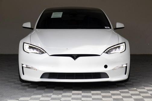 2022 Tesla Model S Plaid