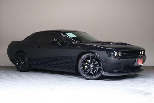 Pitch Black Clearcoat 2019 Dodge Challenger R/T Scat Pack