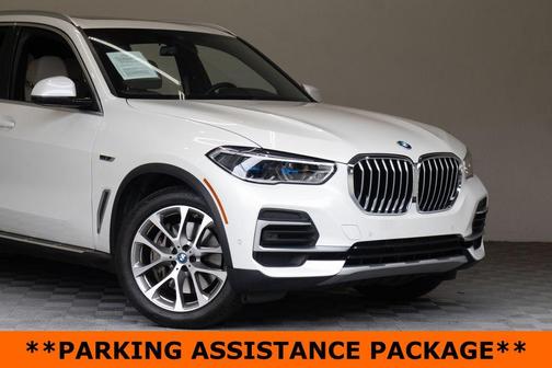 Mineral White Metallic 2022 BMW X5 PHEV xDrive45e