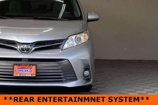2020 Toyota Sienna XLE Premium