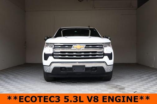 Summit White 2025 Chevrolet Silverado 1500 LT