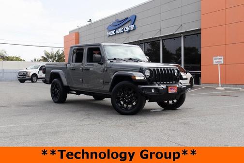 2022 Jeep Gladiator Sport
