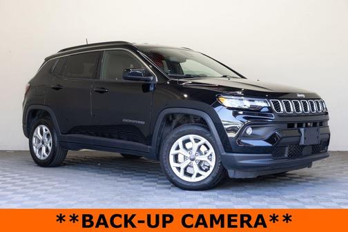 Diamond Black 2025 Jeep Compass Latitude