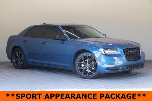 Frostbite 2022 Chrysler 300 Touring