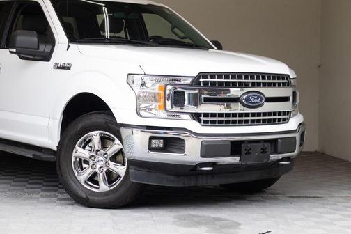 Oxford White 2019 Ford F-150 XLT