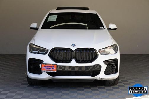 2022 BMW X6 M50i