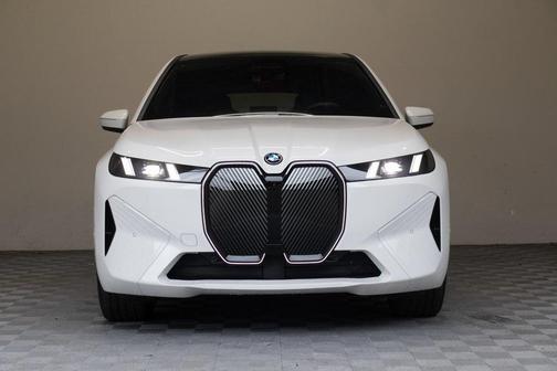2026 BMW iX xDrive45
