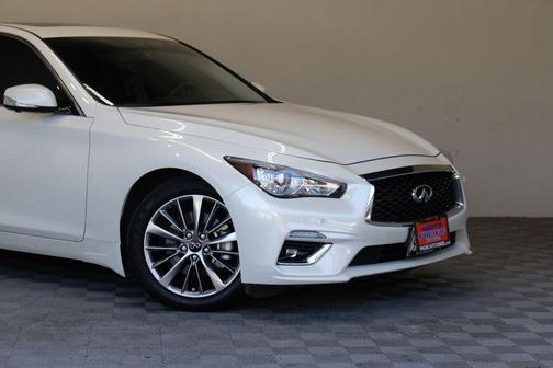 Majestic White 2023 INFINITI Q50 LUXE