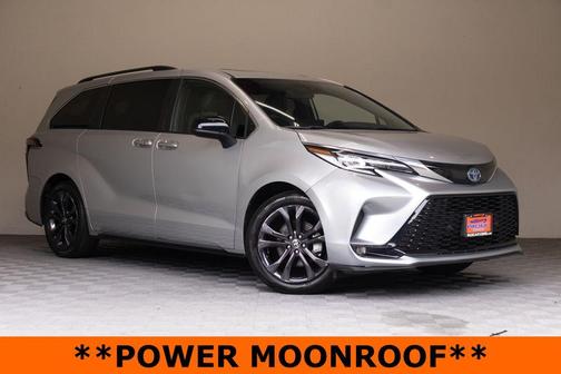 Celestial Silver Metallic 2022 Toyota Sienna XSE 7 Passenger