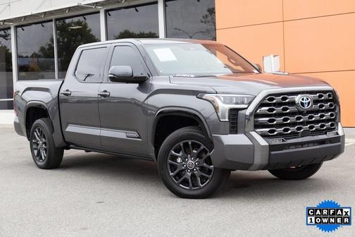 2023 Toyota Tundra Hybrid Platinum
