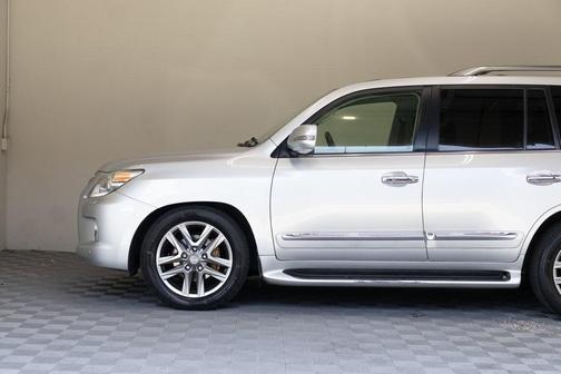 2014 Lexus LX 570 Base
