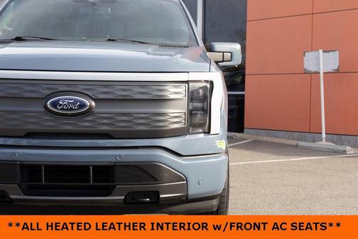 2023 Ford F-150 Lightning LARIAT