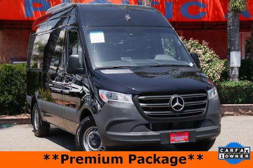 2024 Mercedes-Benz Sprinter 2500 144 WB Standard Roof Passenger