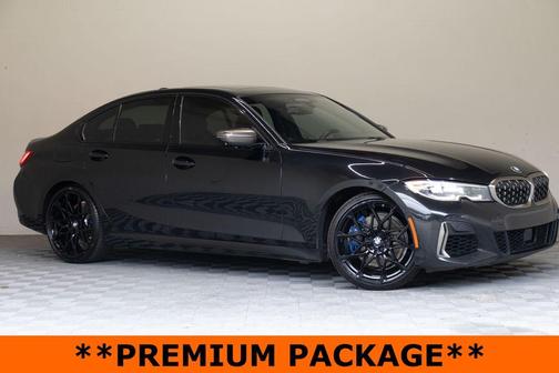 Black Sapphire Metallic 2020 BMW M340 i