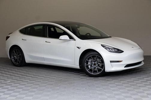 2020 Tesla Model 3 Standard Range Plus