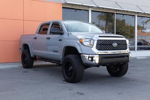 2018 Toyota Tundra SR5