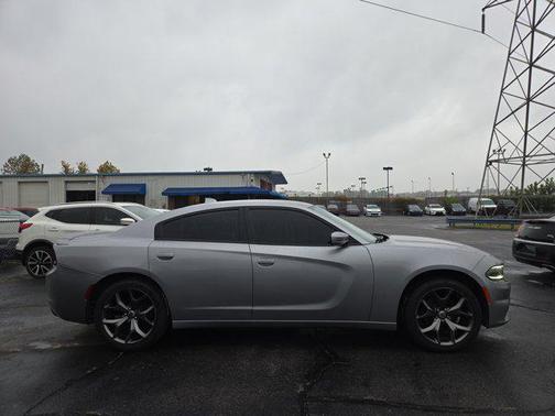 2017 Dodge Charger SXT