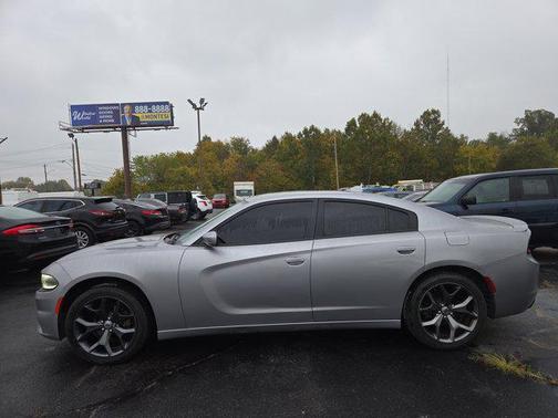 2017 Dodge Charger SXT