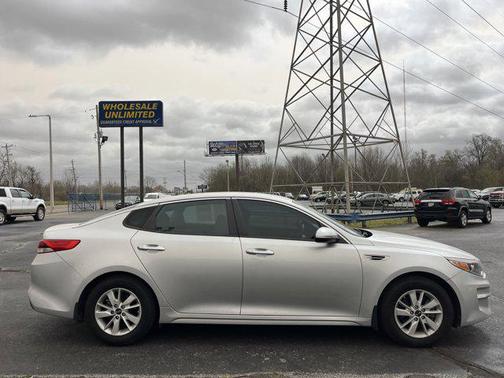 2017 Kia Optima LX