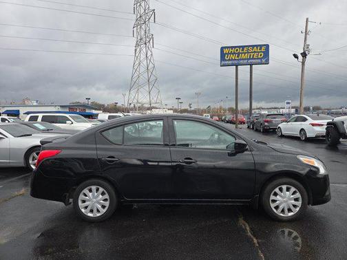 2018 Nissan Versa 1.6 S+