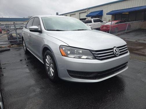 2015 Volkswagen Passat 1.8T S