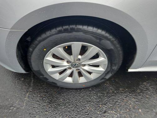 2015 Volkswagen Passat 1.8T S