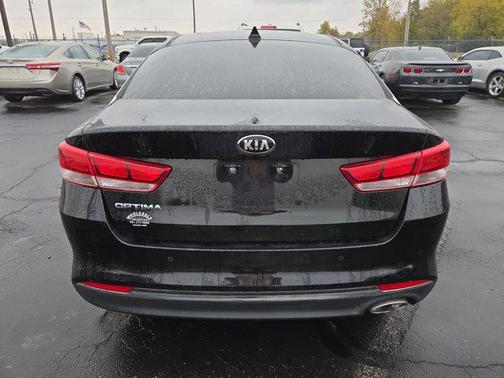 2018 Kia Optima LX
