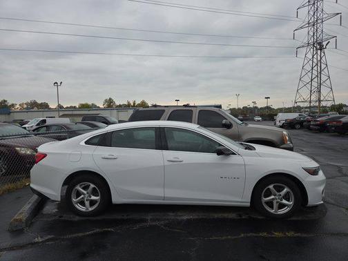 2018 Chevrolet Malibu 1LS