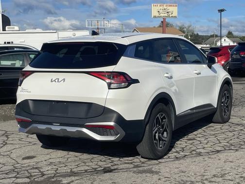 2024 Kia Sportage LX