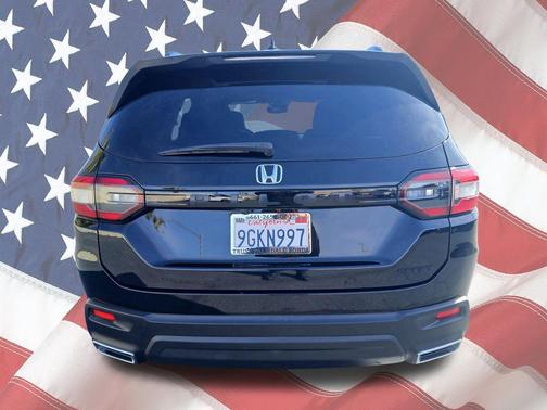 2023 Honda Pilot 2WD Sport