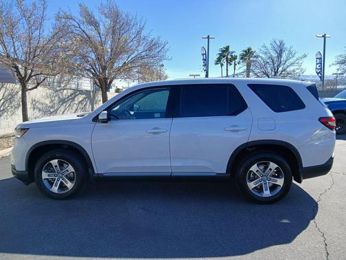 2023 Honda Pilot 2WD EX-L 8 Passenger