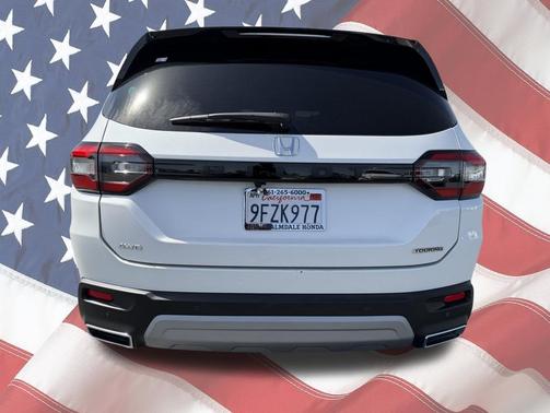 Platinum White Pearl 2023 Honda Pilot Touring 8-Passenger