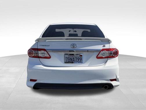 Super White 2013 Toyota Corolla S