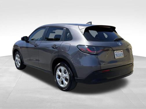 Modern Steel Metallic 2024 Honda HR-V LX