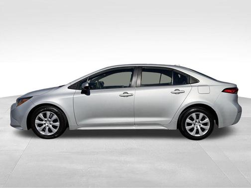 Classic Silver Metallic 2023 Toyota Corolla LE