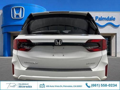 Platinum White Pearl 2026 Honda Odyssey Sport-L