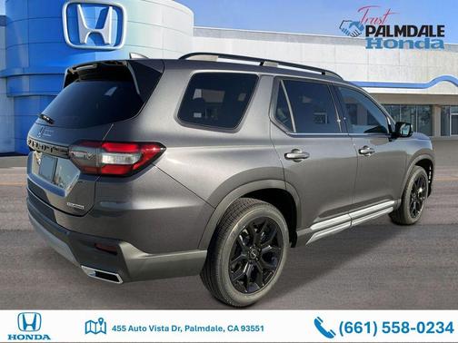 2025 Honda Pilot Touring 8-Passenger