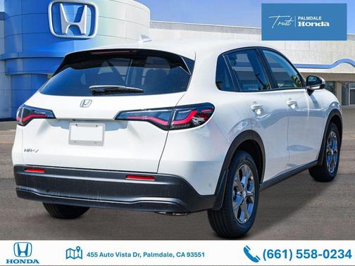 Platinum White Pearl 2027 Honda HR-V LX