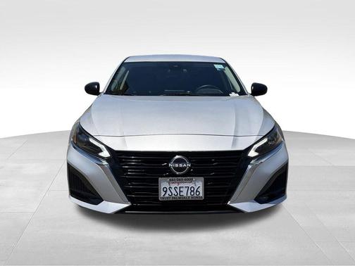 Brilliant Silver Metallic 2024 Nissan Altima 2.5 SV