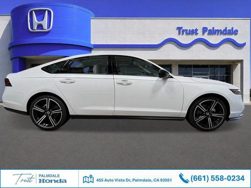Platinum White Pearl 2026 Honda Accord SE