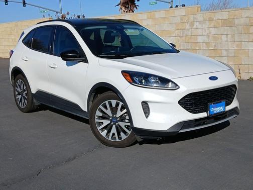 2020 Ford Escape SE