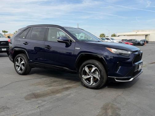 Blueprint 2023 Toyota RAV4 Prime SE