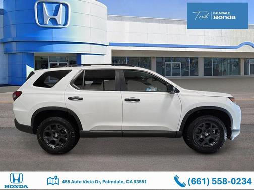 Platinum White Pearl 2026 Honda Pilot TrailSport