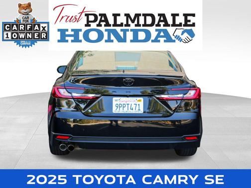 2025 Toyota Camry SE