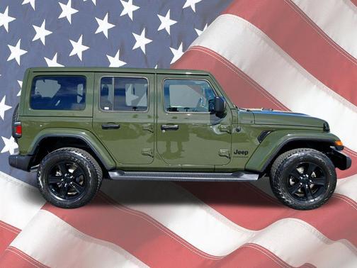2023 Jeep Wrangler 4-Door Sahara Altitude 4x4