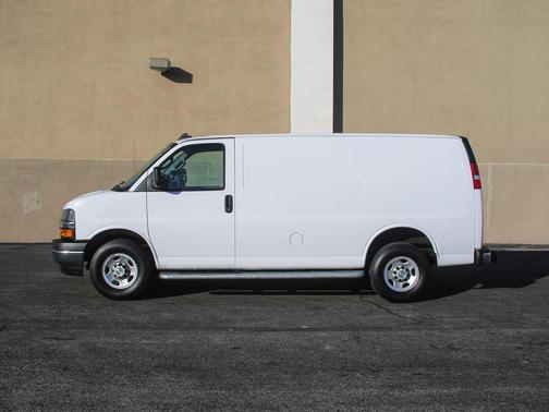 2024 Chevrolet Express 2500 RWD 2500 Regular Wheelbase WT