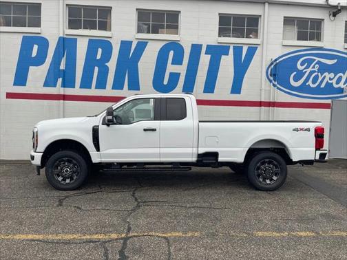 2025 Ford F-350 XLT