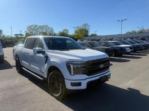 OXFORD WHITE 2026 Ford F-150 Lariat