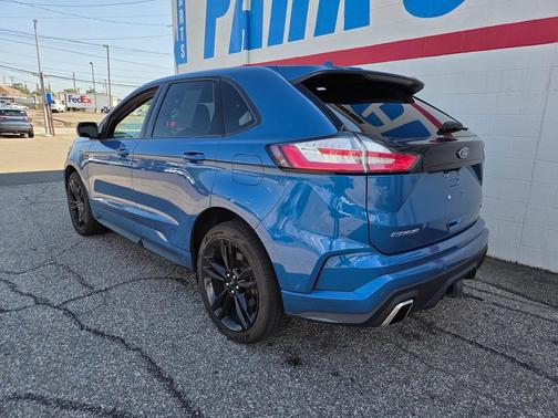 2019 Ford Edge ST