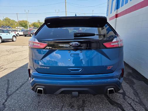 2019 Ford Edge ST